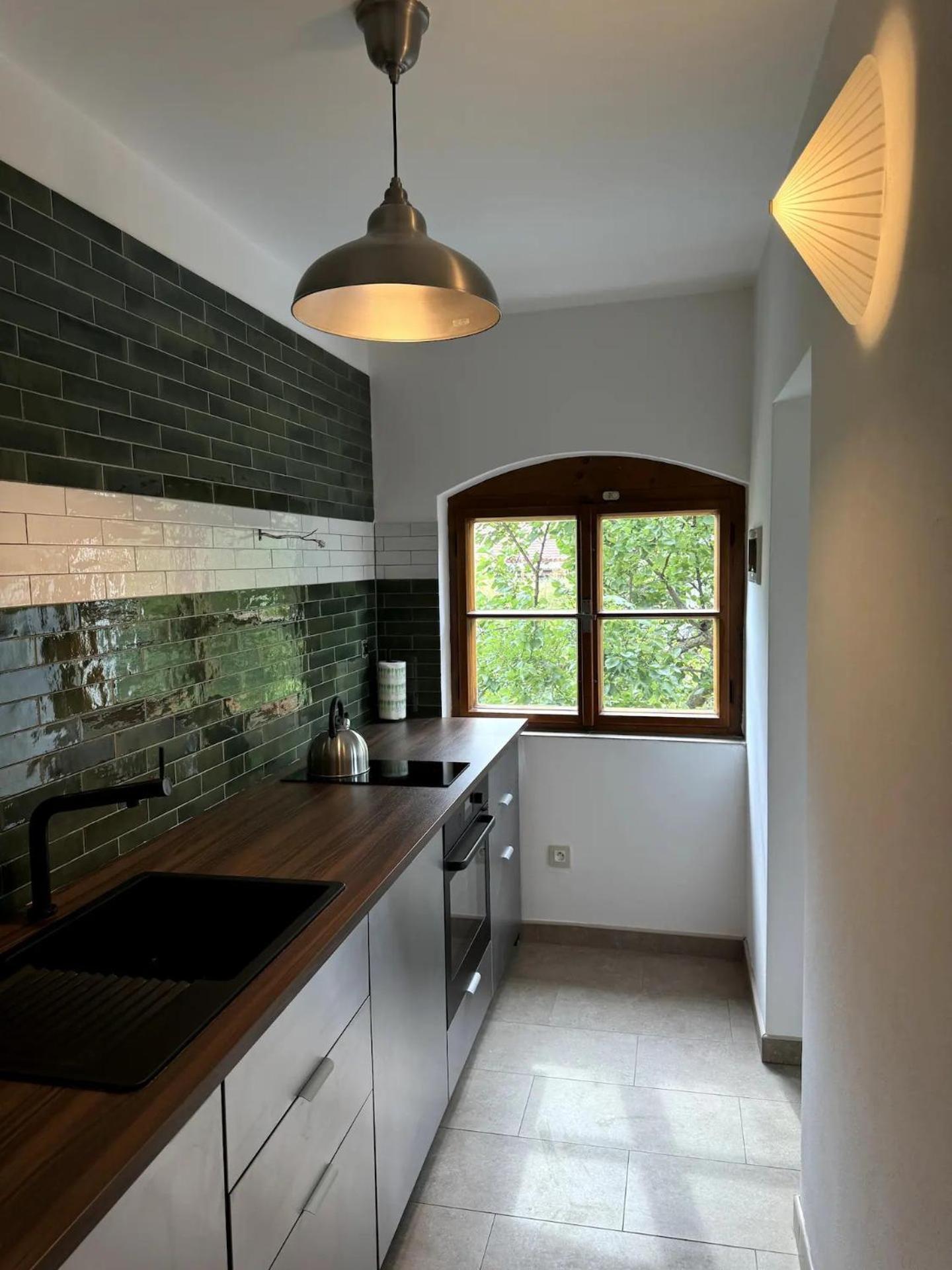Ve Vinnem Sklepe -